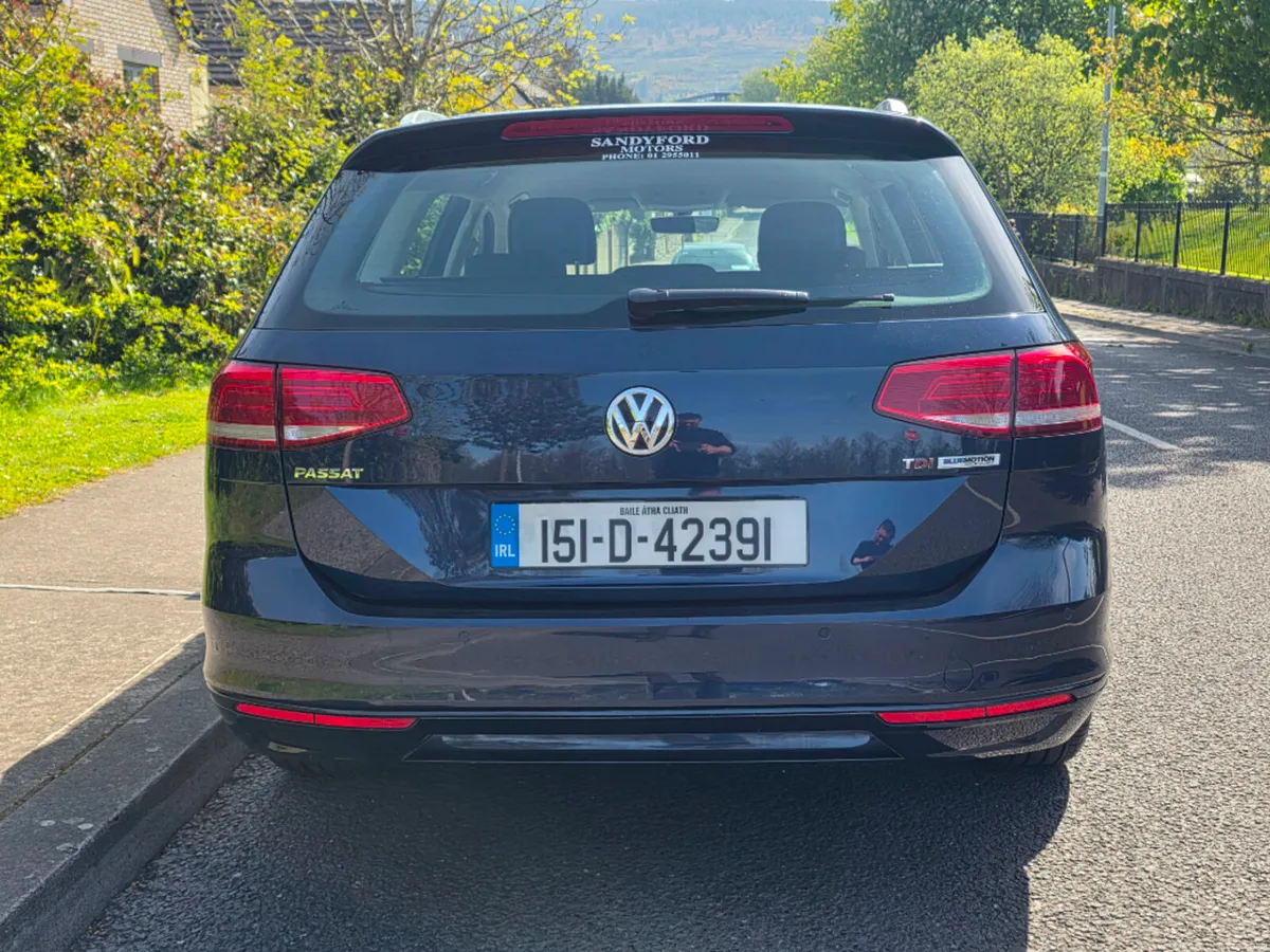 Volkswagen Passat 1.6 TDI SE BMT 120PS 5DR - Image 4