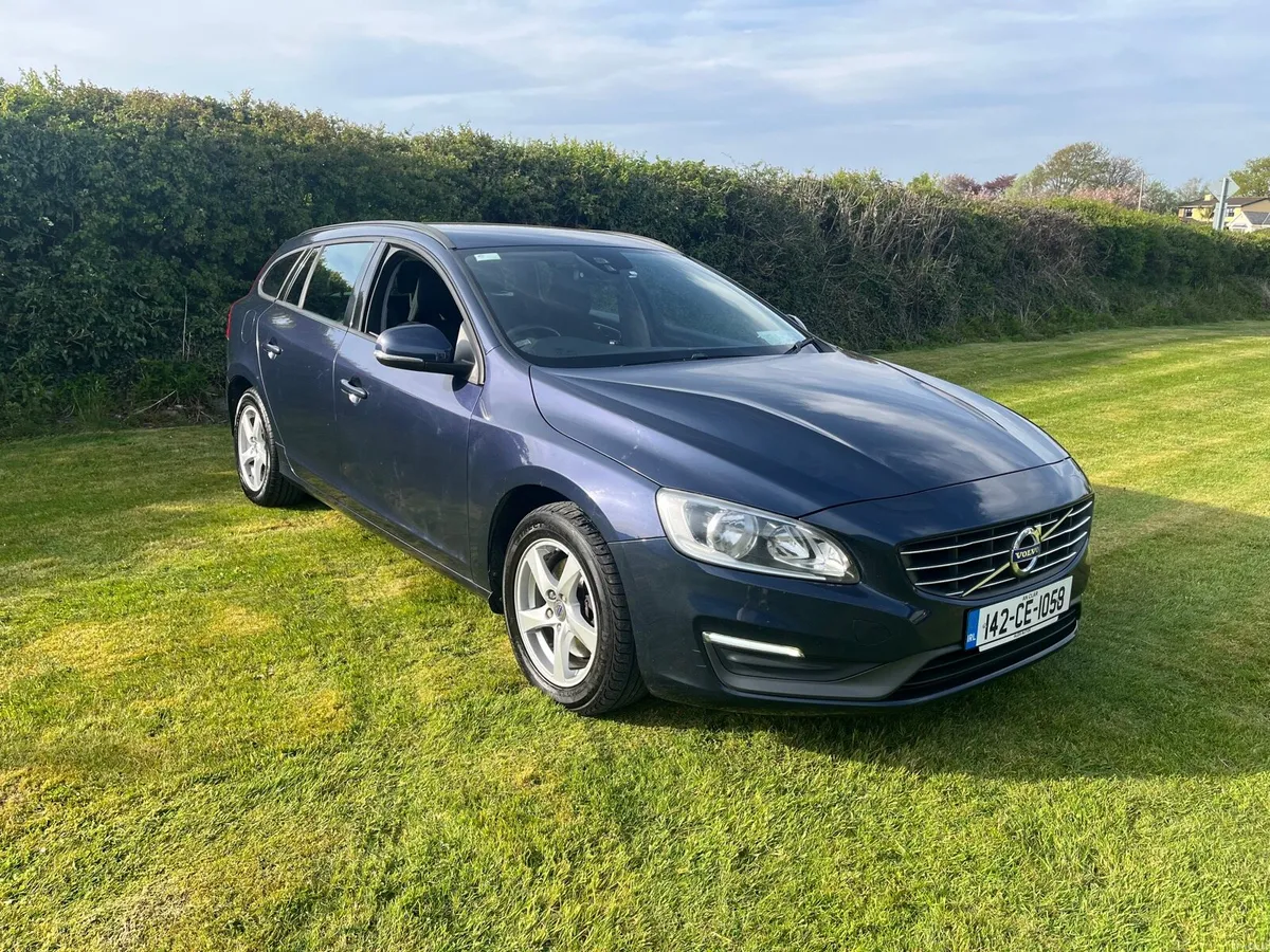 Volvo V60 180bhp NCT 02/27 TAX 06/26 - Image 1