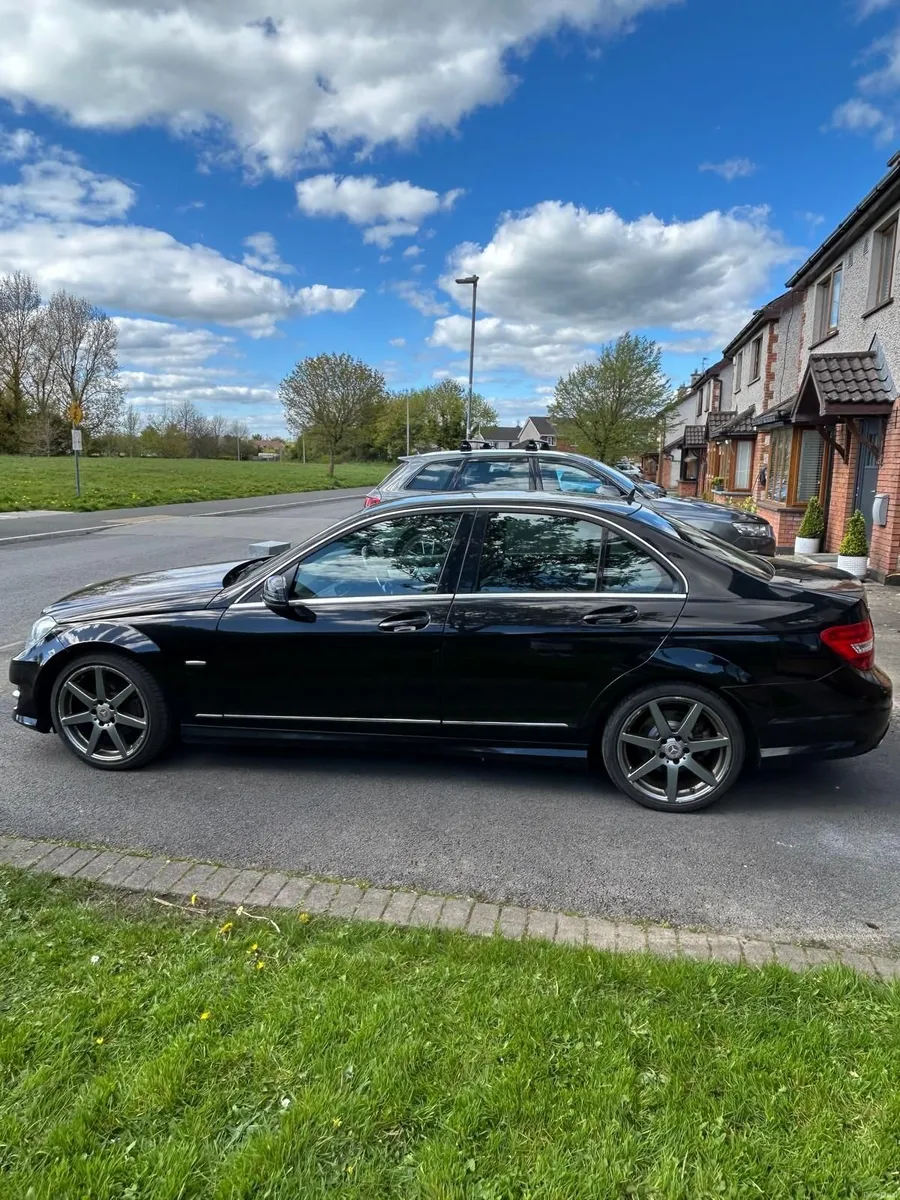 Mercedes-Benz C220 AMG Style 2012 - Image 4