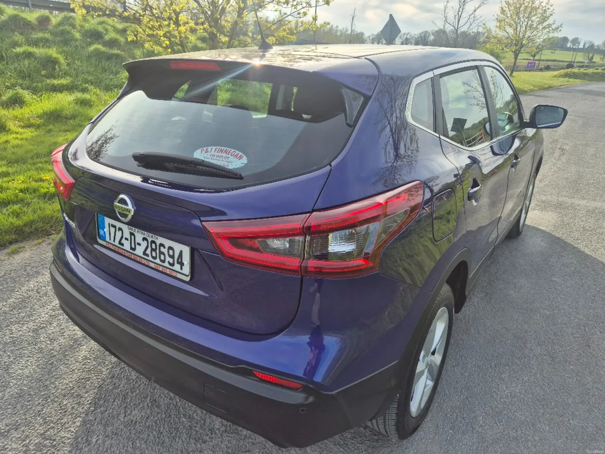 2017 (172) Nissan Qashqai 1.5 DCI ACENTA 5DR 110PS - Image 4