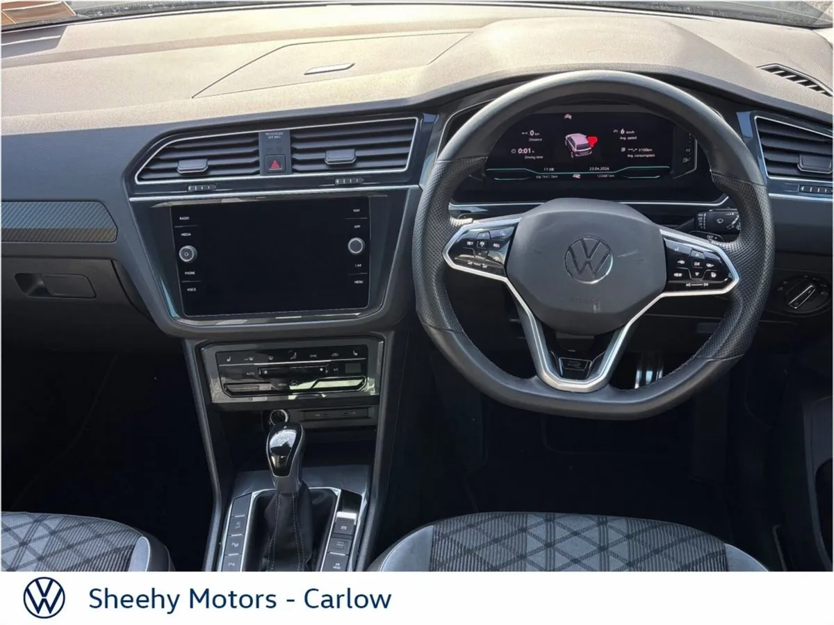Volkswagen Tiguan 2.0TDI R-Line DSG 5DR - Image 2