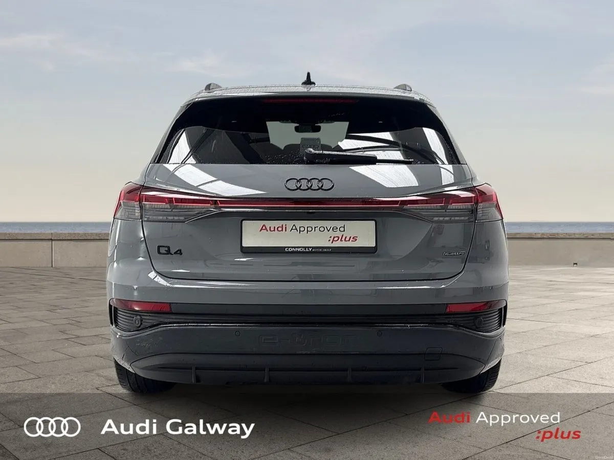 Audi Q4 e-tron E-TRON 45 BLACK EDITION ~BIG BATTER - Image 3