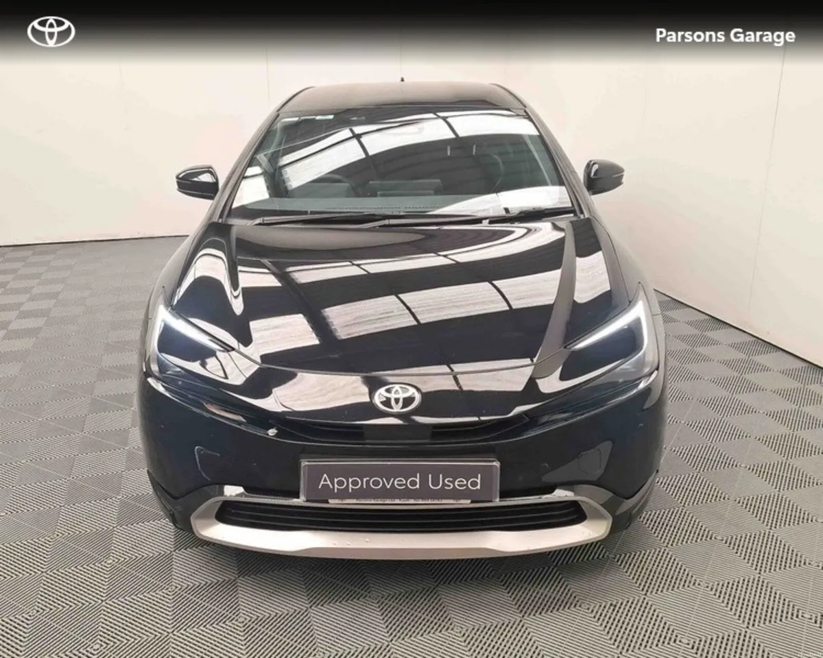Toyota Prius - Image 4