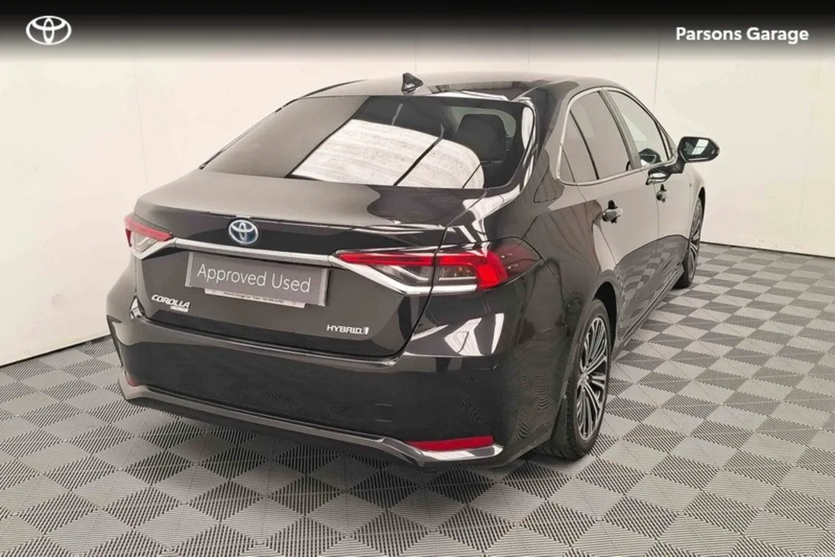 Toyota Corolla COROLLA HYB LUNA SPORT SA - Image 2