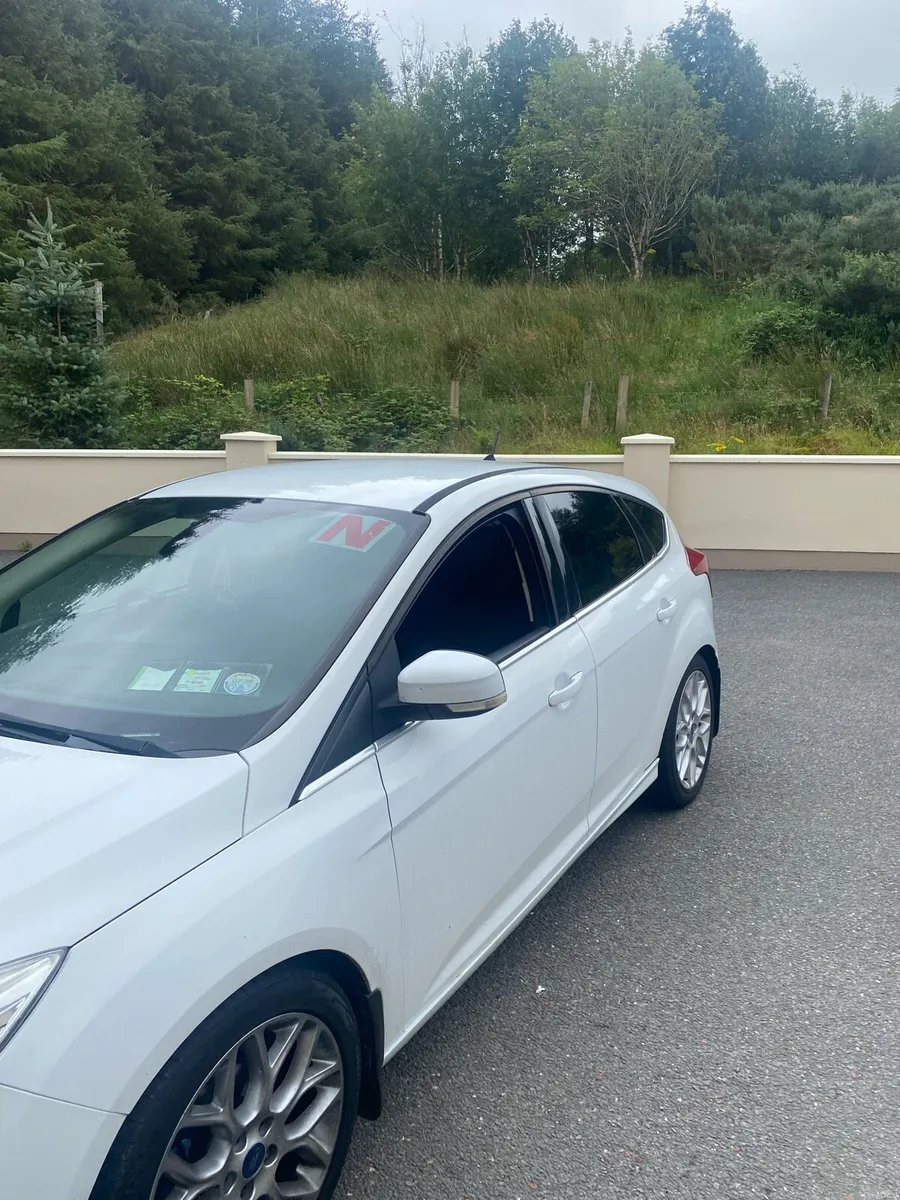 Ford Focus Titanium 2012 - Image 2