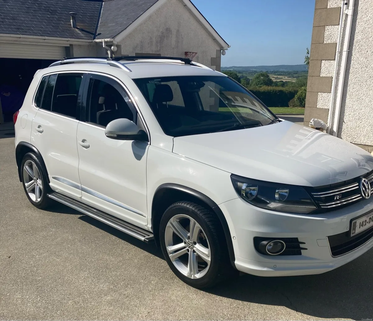 142 VW Tiguan 2.0 R Line - Image 1