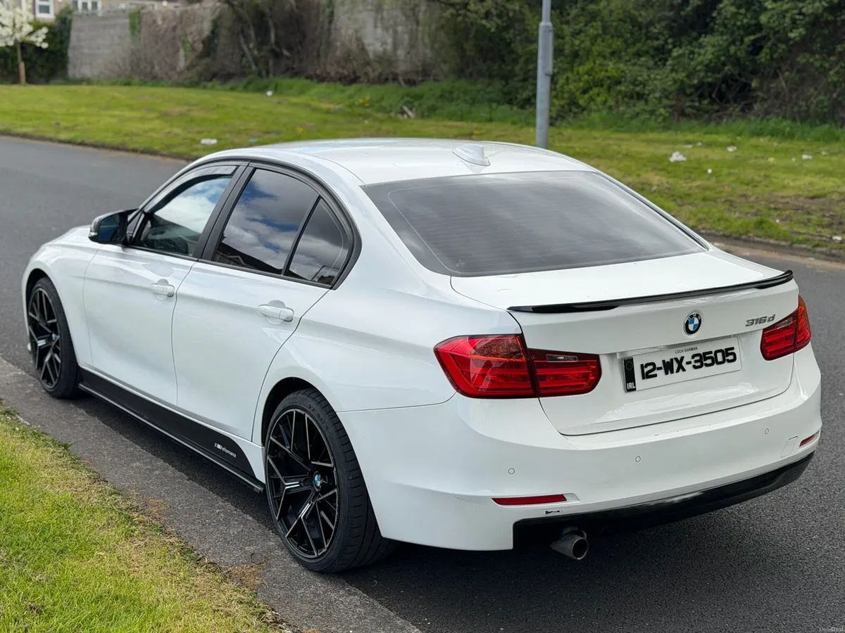 Bmw 3-series automatic - Image 4