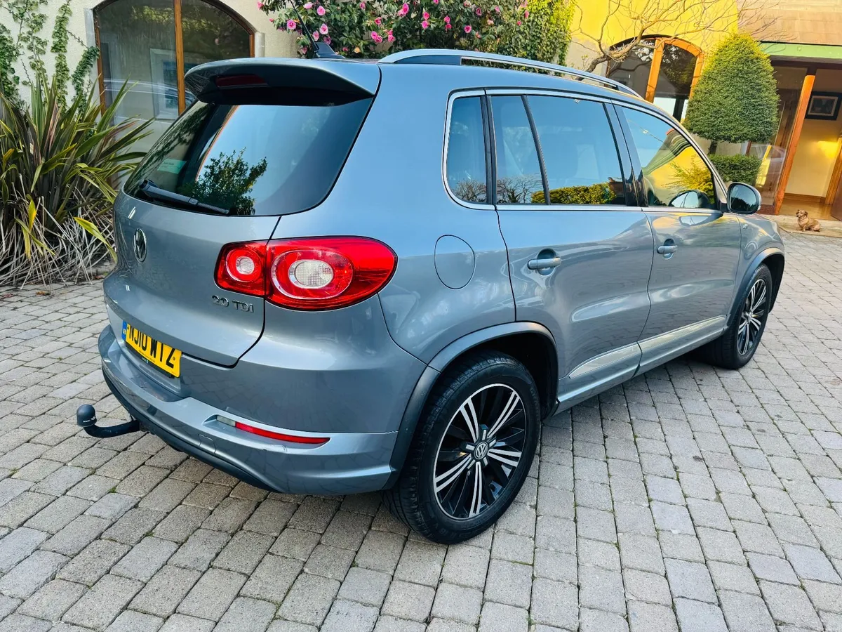 Volkswagen Tiguan 2.0 TDI R LINE SUPERB VALUE SUV - Image 4