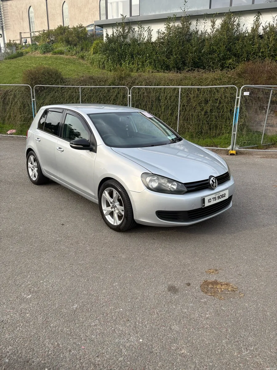 Vw Golf 2010 - Image 1