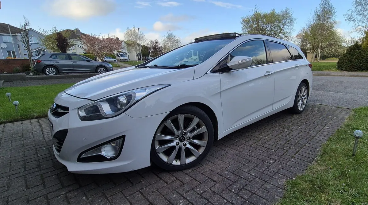 Hyundai i40 1.7 CRDI PREMIUM - Image 4