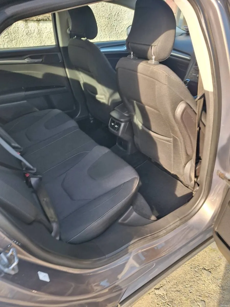 Ford mondeo - Image 5