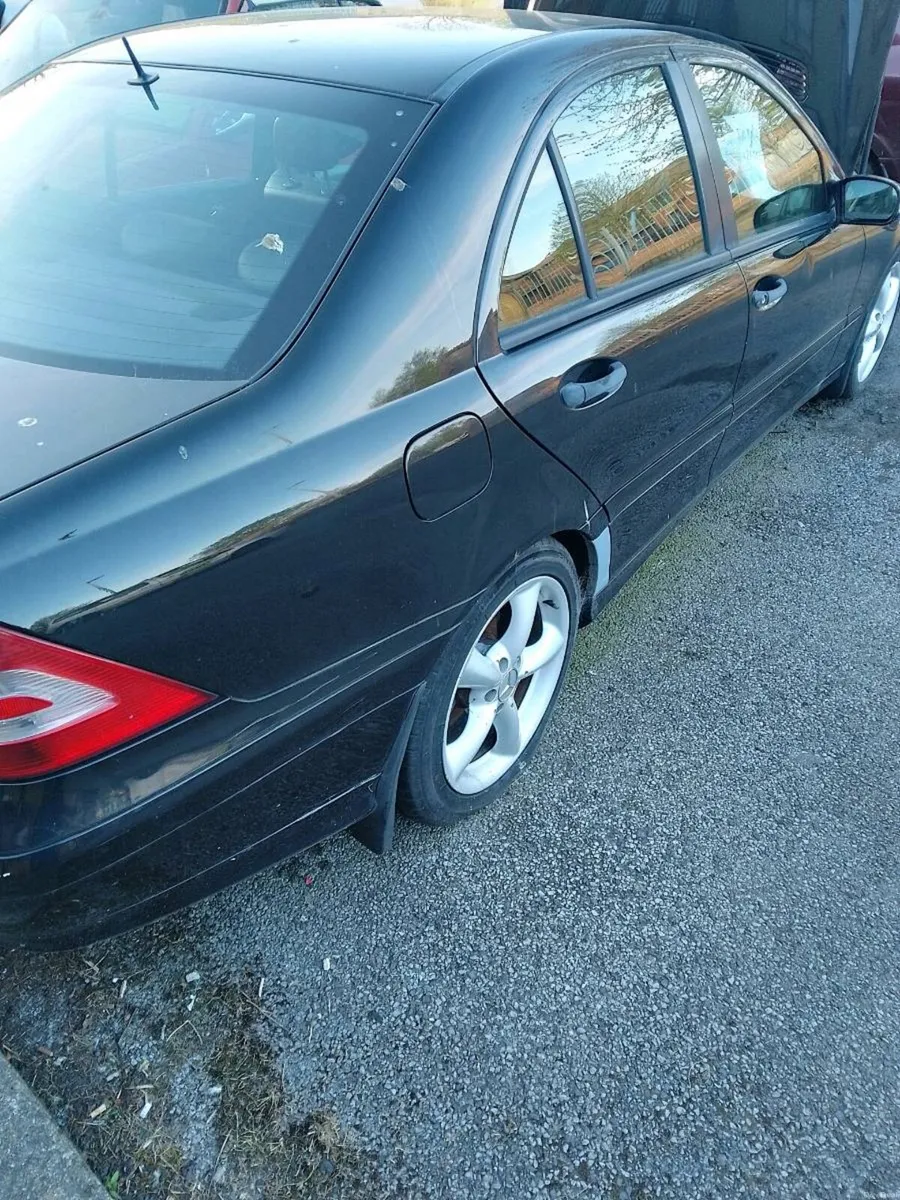 Car - Image 1