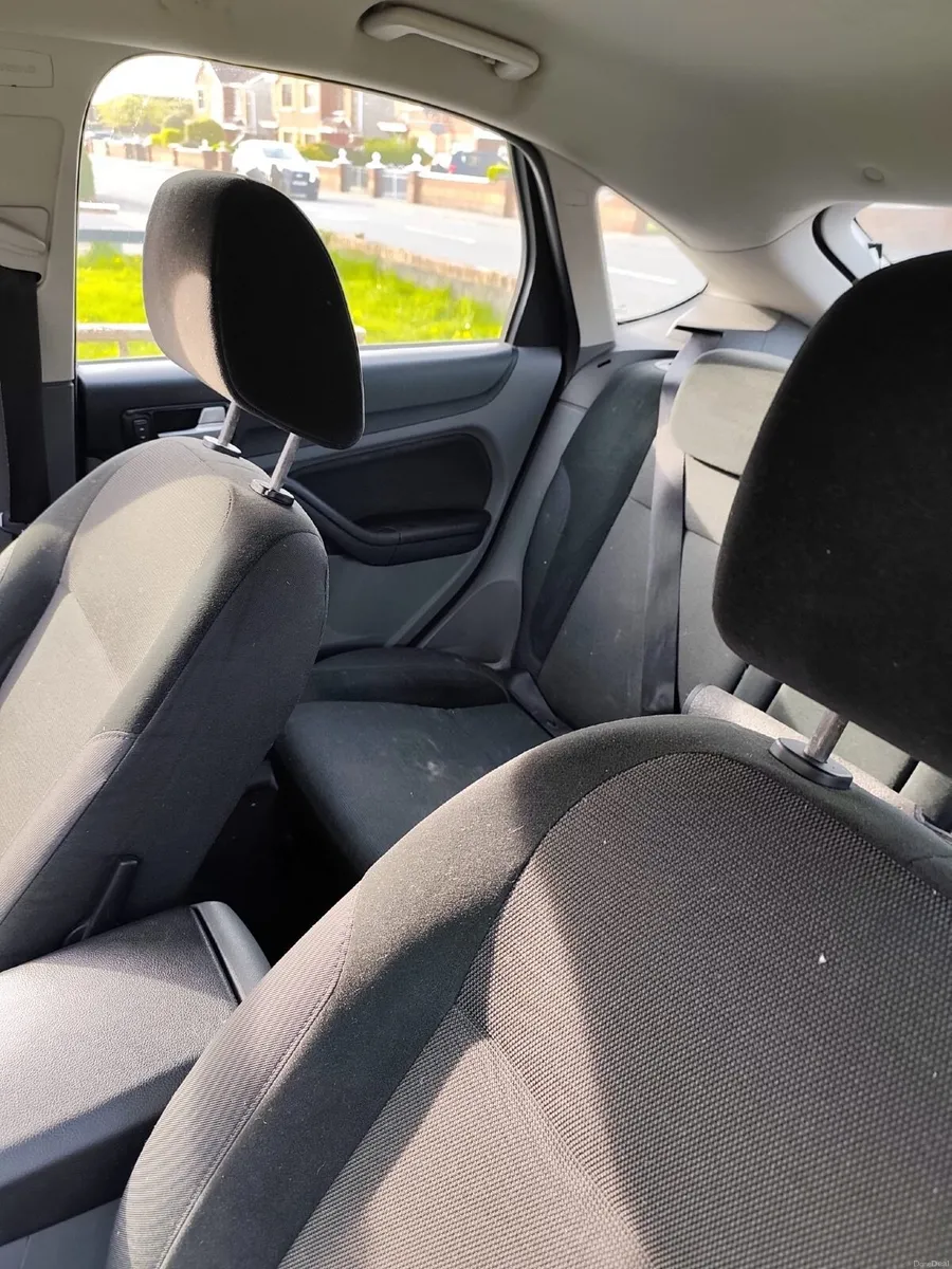 Ford Focus 2009 - Image 3