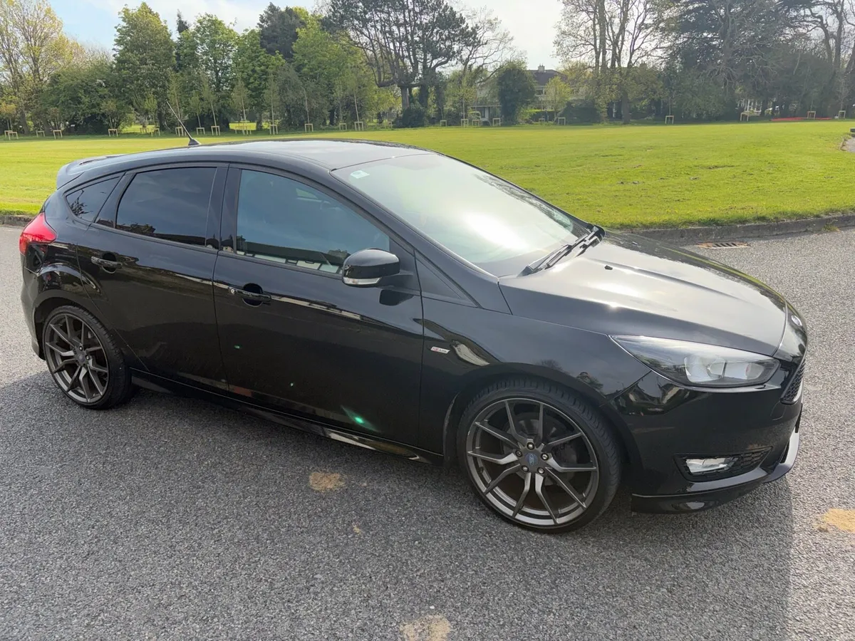 171 Ford focus St line NCT 07/27 - Image 2