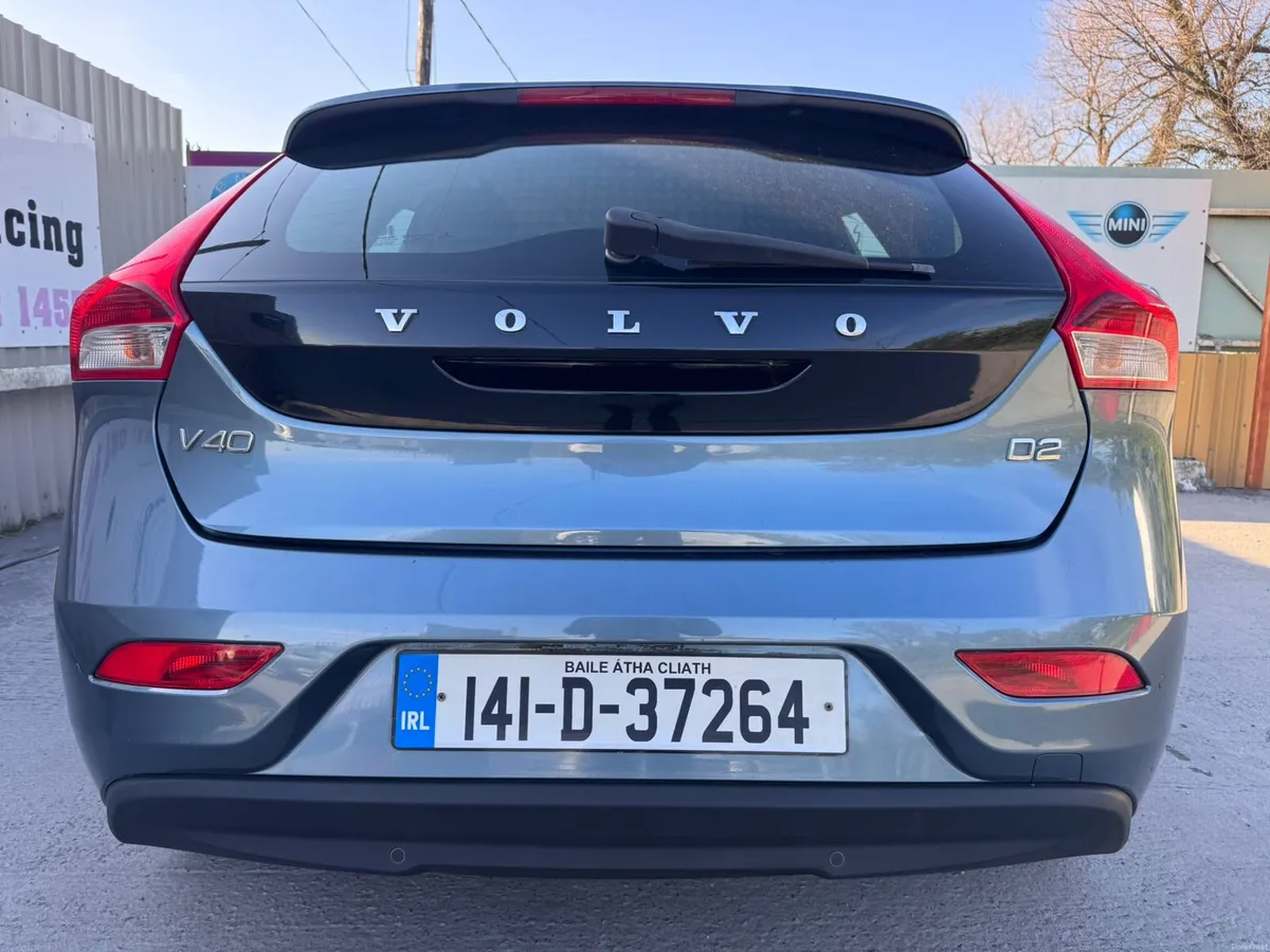 141 Volvo V40 1.6D Warranty - Image 2