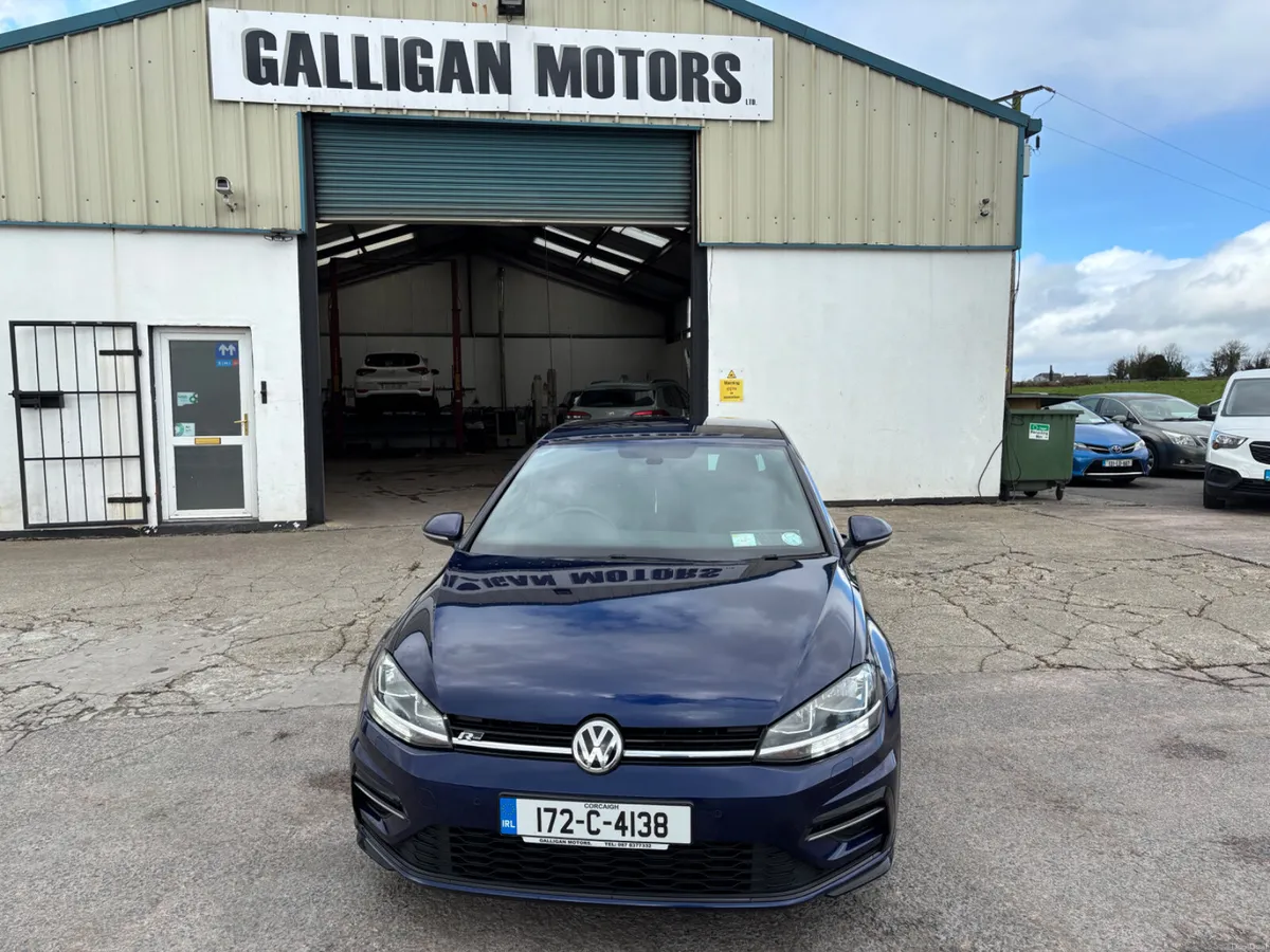 Volkswagen Golf 2017 RLine - Image 2