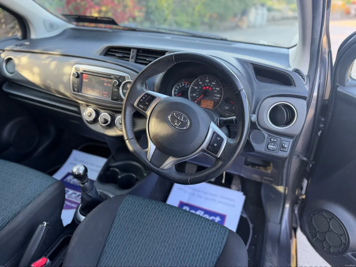 Toyota Yaris 2012 ///Manual 1.3 petrol - Image 2