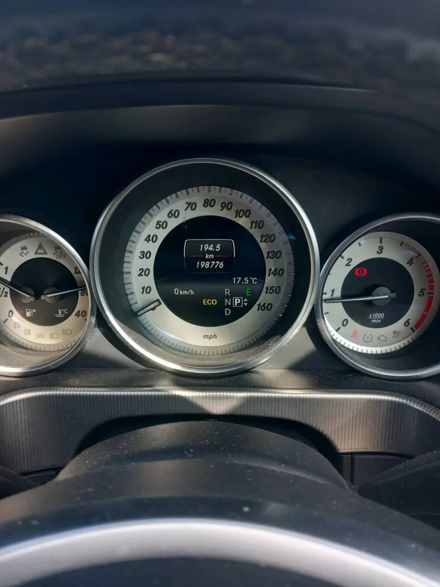 Mercedes E220 Cdi AMG Sport Auto - Image 5