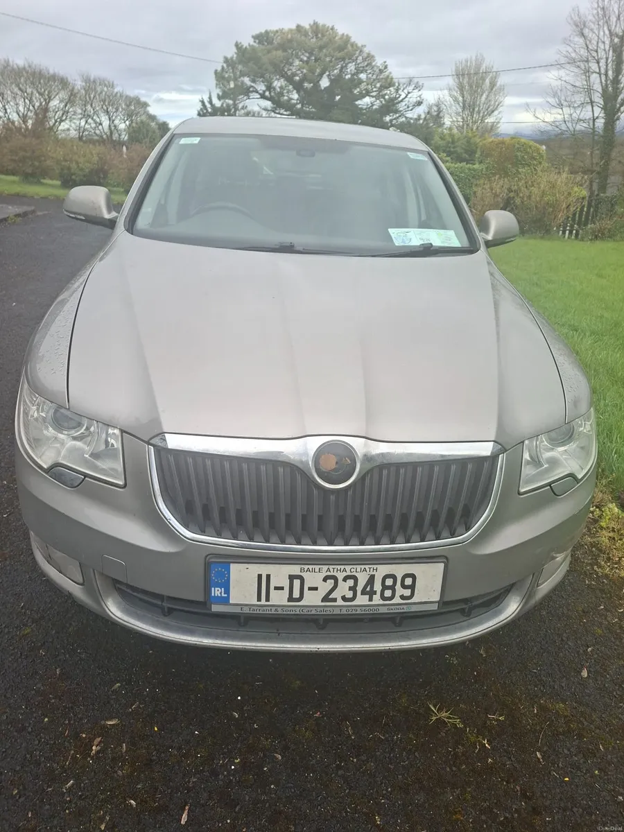 Skoda Superb 2011 - Image 2