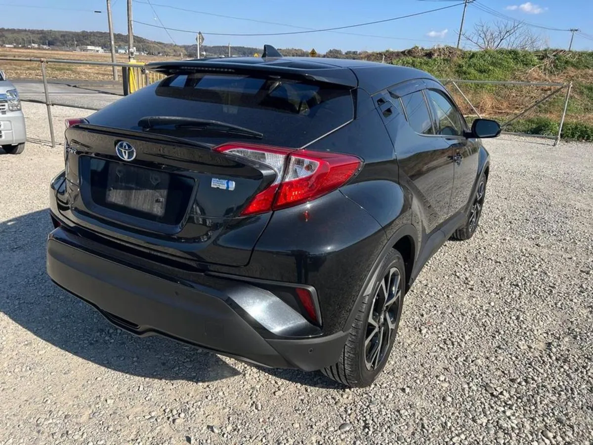 Toyota C-HR 172 G Half Leather - Image 4