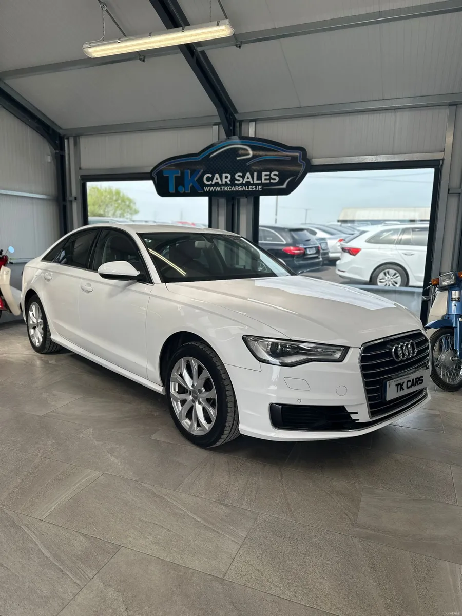 15 AUDI A6 SE BUSINESS - Image 1