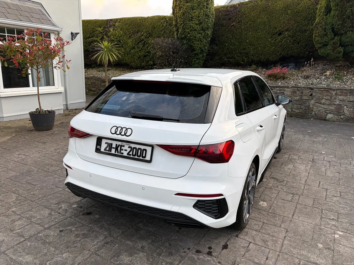 Audi A3 1.0 TFSI Black Edition S-line - Image 4