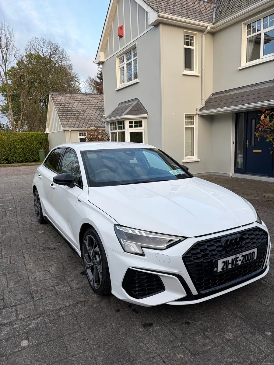 Audi A3 1.0 TFSI Black Edition S-line - Image 2