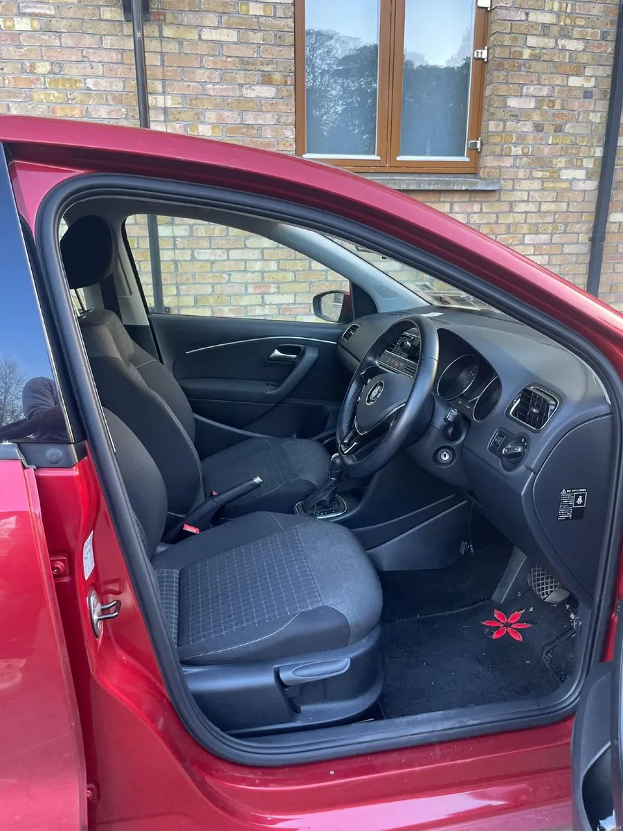 Volkswagen Polo 2016 Automatic (low mileage) - Image 3