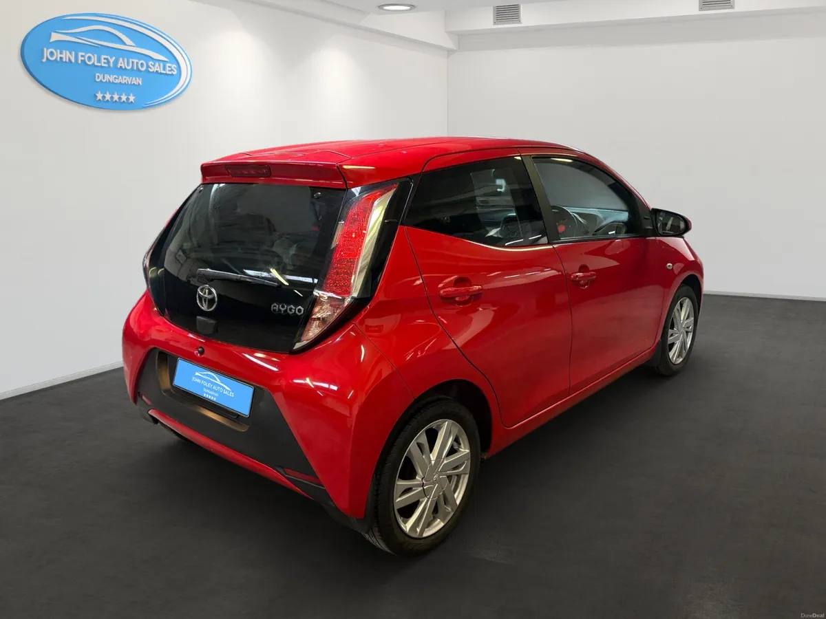 172-Toyota -Aygo-1.0-X-Play - Image 5