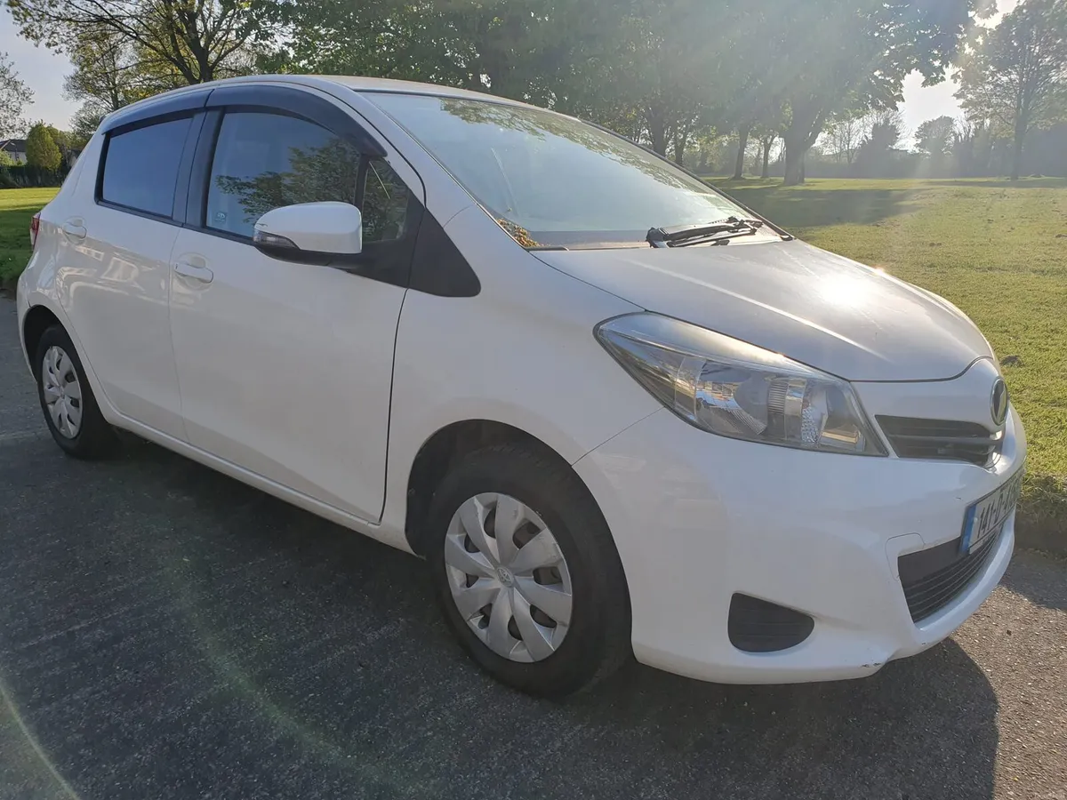 2014 Toyota Yaris/Vitz AUTO NCT 04/27 - Image 2