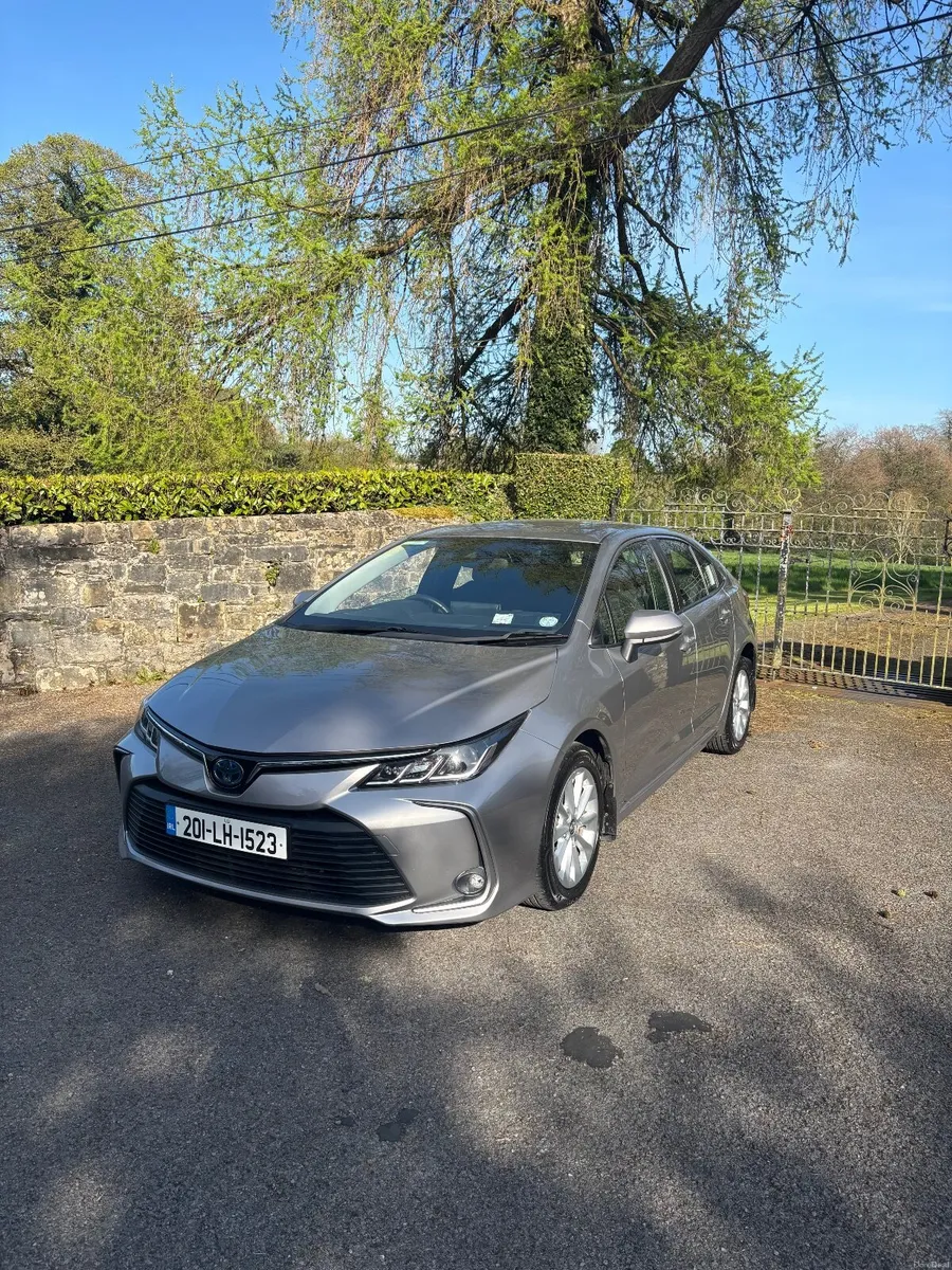 2020 Toyota Corolla Luna 1.8 Hybrid Automatic - Image 1