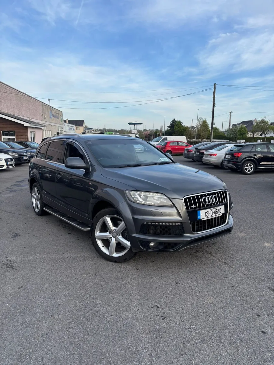 Audi Q7 2013 - Image 1