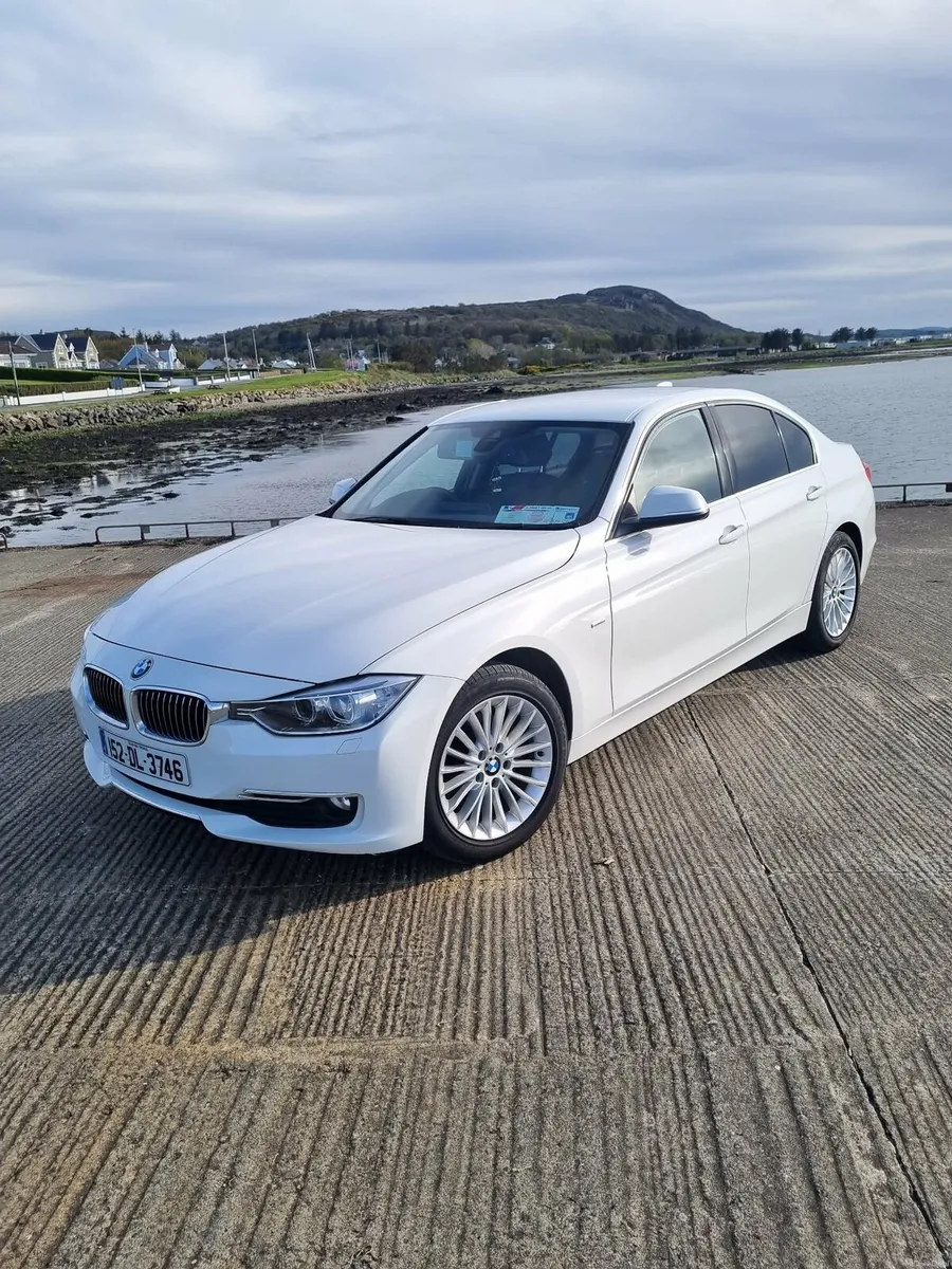 Bmw 320d luxury auto - Image 4