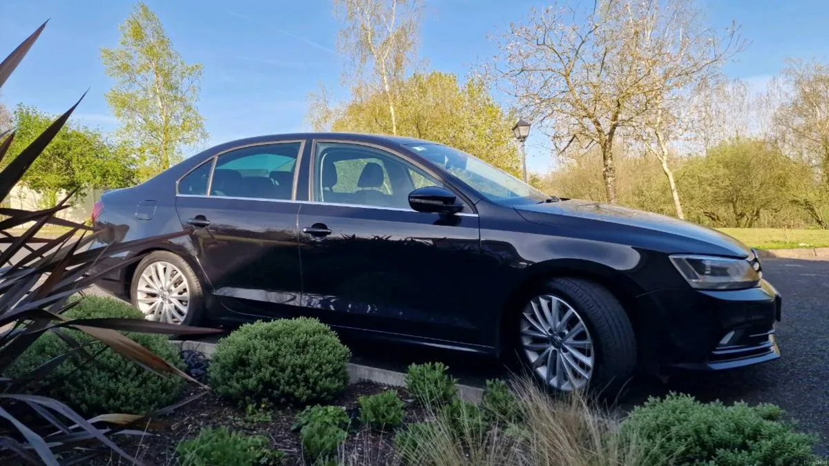 2017 JETTA HIGHLINE 2.0TDI  NCT+TAX HIGH SPEC - Image 2