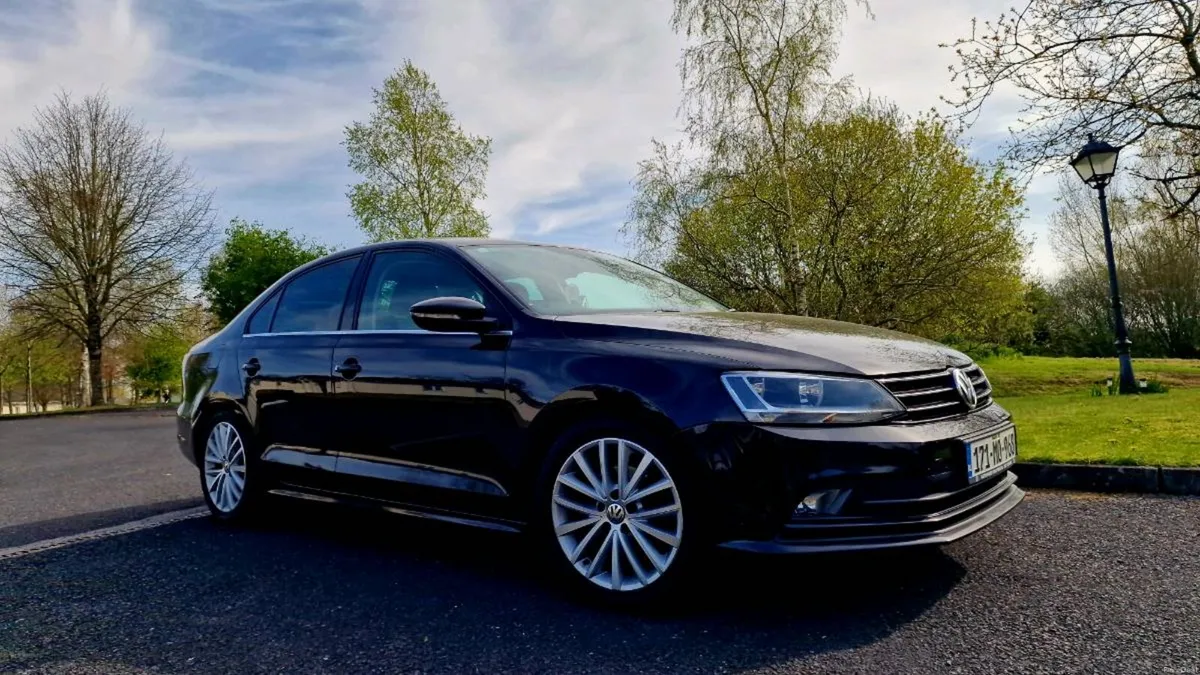 2017 JETTA HIGHLINE 2.0TDI  NCT+TAX HIGH SPEC - Image 4