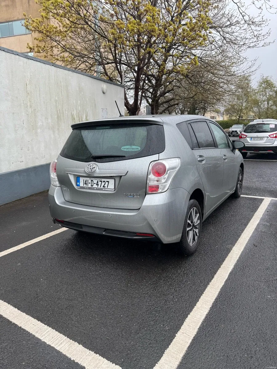 Toyota verso 2014 2.0D4D - Image 3