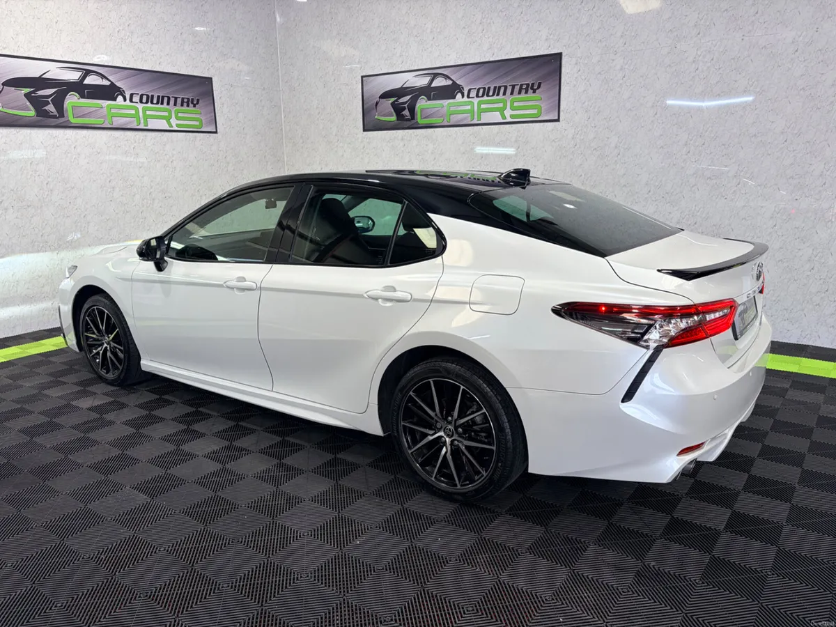 2023 Toyota Camry WS 2.5 Hybrid E Four 4 WD - Image 6