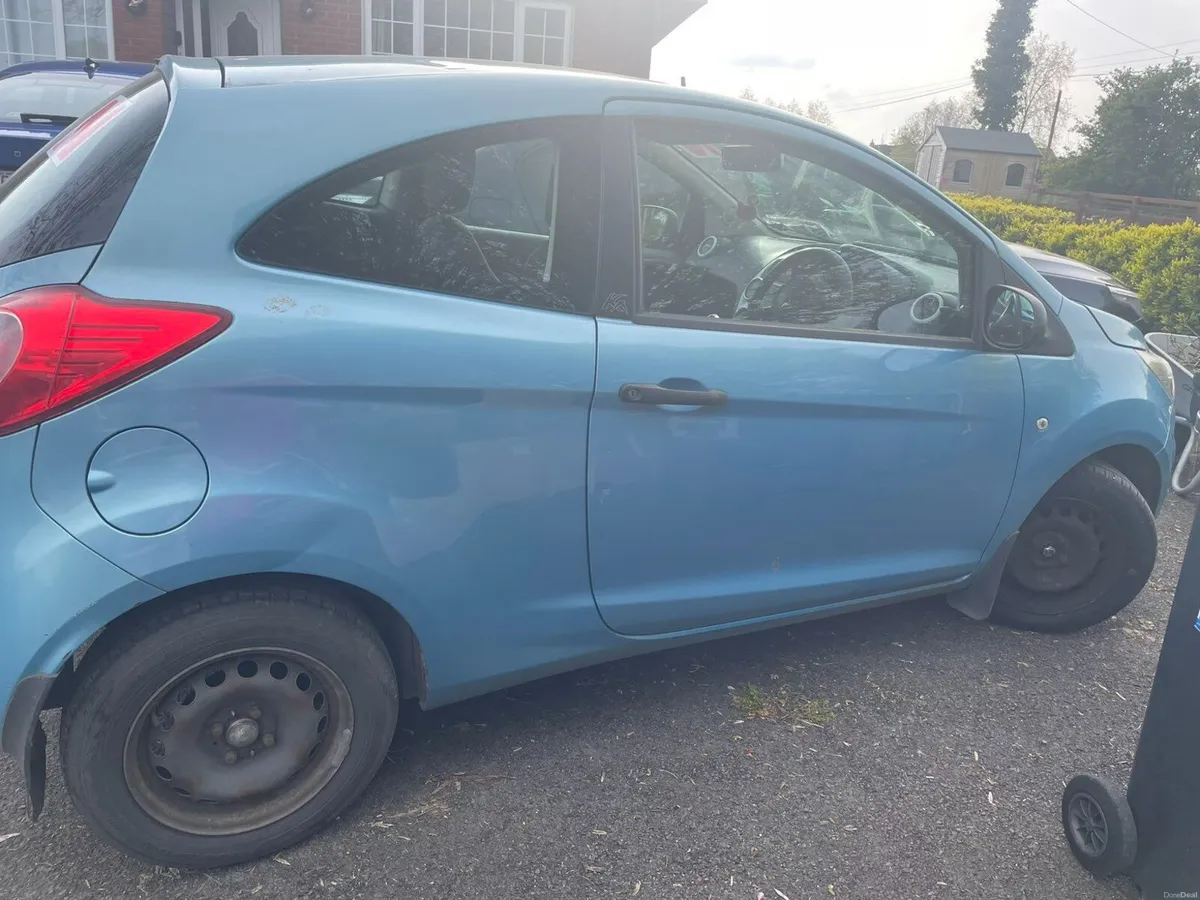 Ford KA 2012 - Image 2
