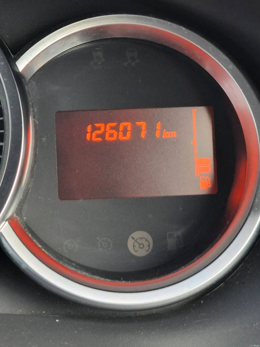 Dacia Logan 1.5 dci - Image 2