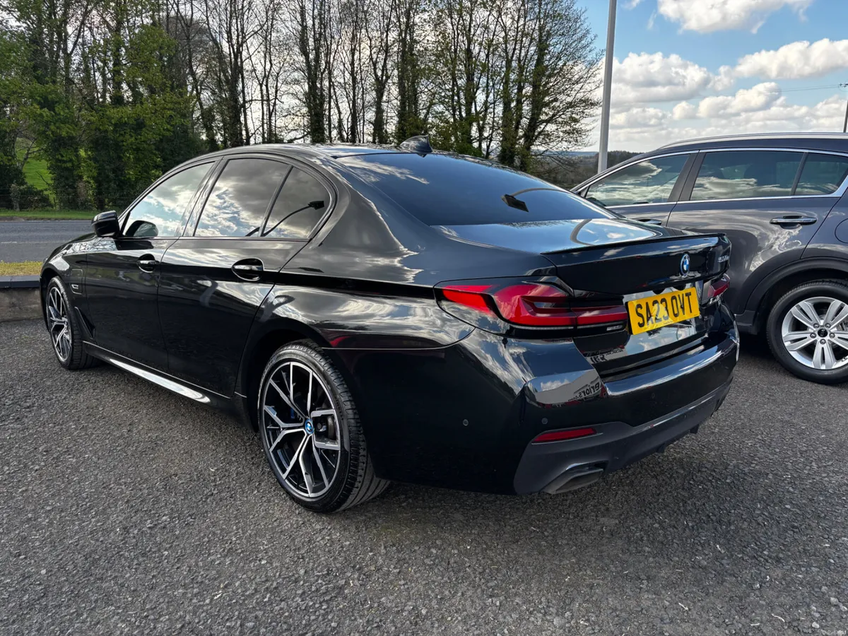 BMW 5-Series 530e M Sport 2023 - Image 4