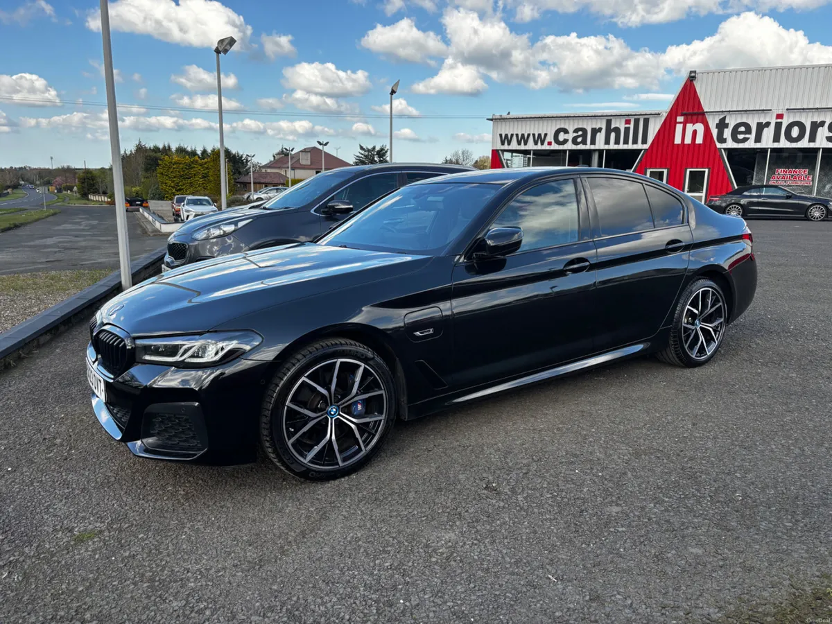 BMW 5-Series 530e M Sport Xdrive 2023 - Image 6