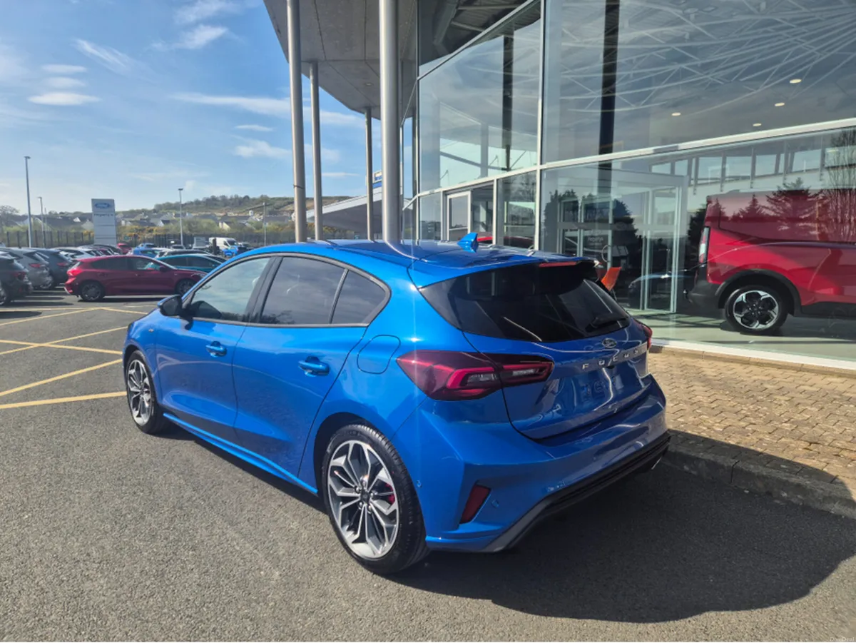 Ford Focus ST-LINE X 1.0T 125PS - Image 3
