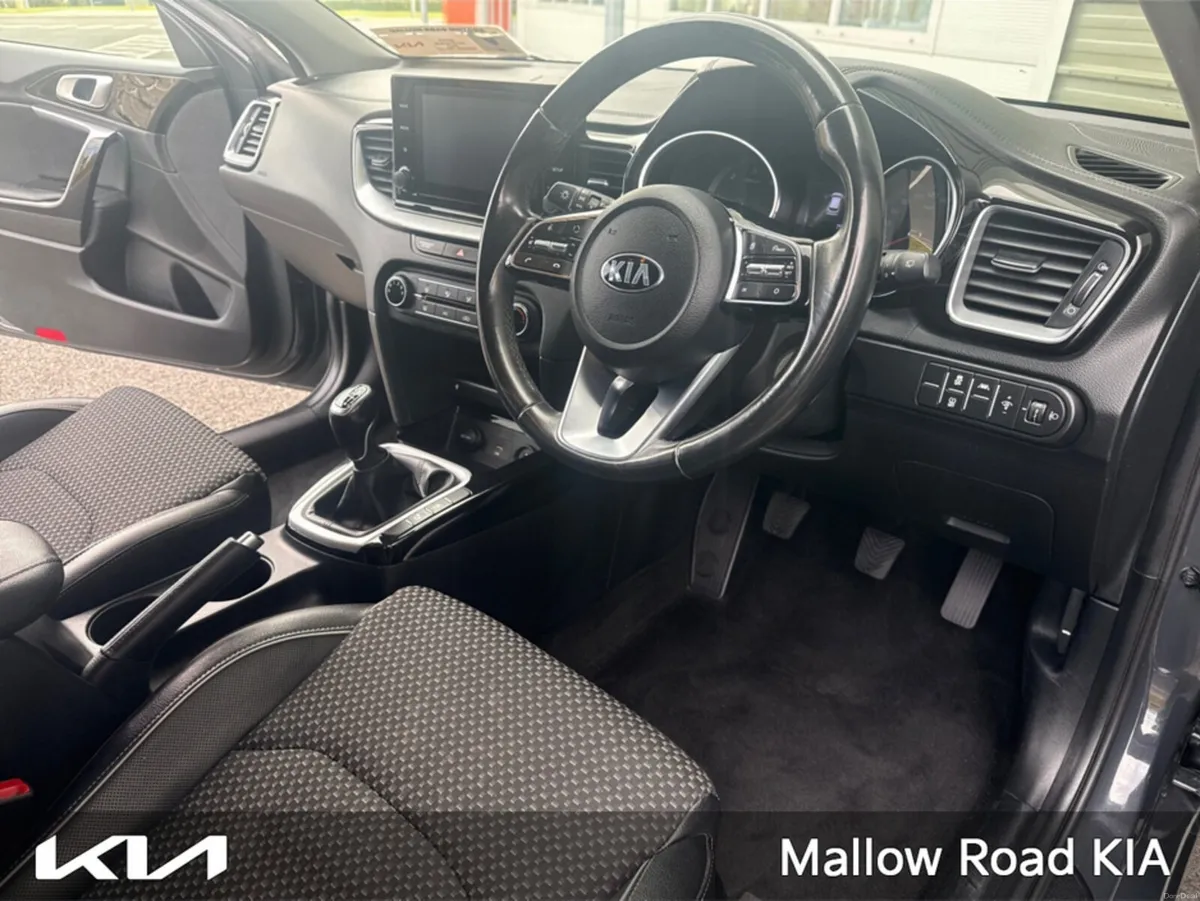 Kia Ceed SW 1.6 D HP 5DR - Image 2