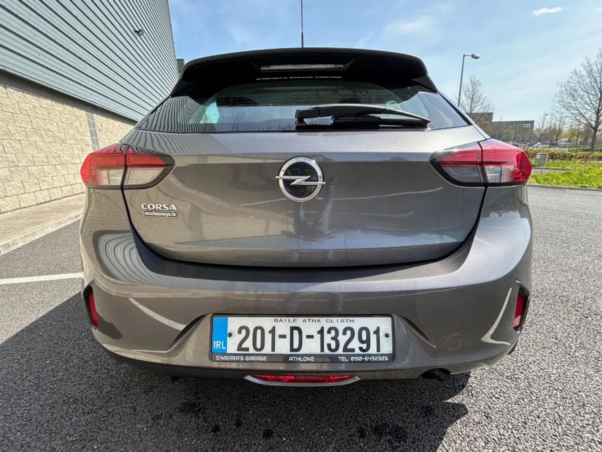 Opel Corsa 5 DR HATCH SC 1.2I ** IRISH CAR ** TINY - Image 4