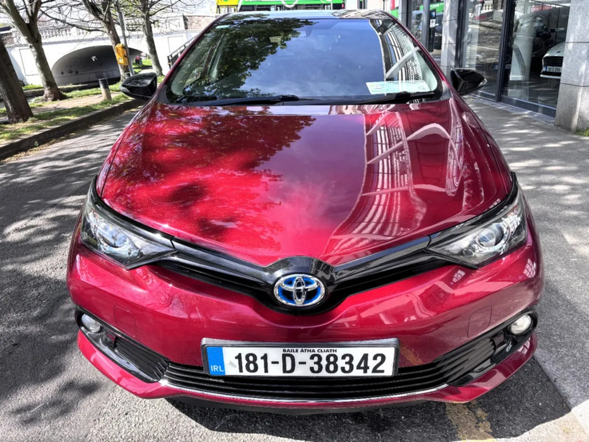 Toyota Auris HYBRID LUNA SPORT AUTO 5DR - Image 3