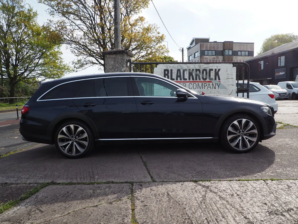 Mercedes-Benz E-Class 2018 FSH - Image 4