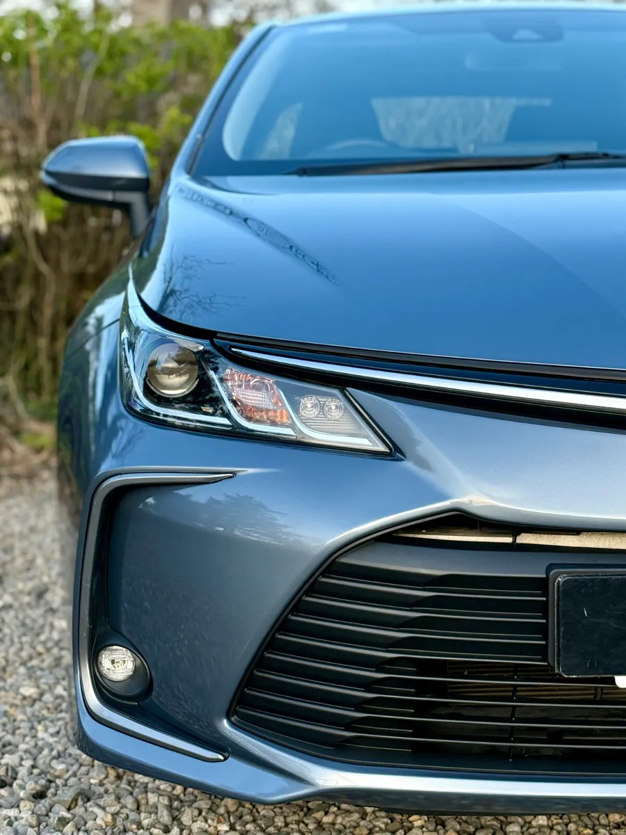 2021 Toyota Corolla 1.8 Hybrid Luna Automatic - Image 4