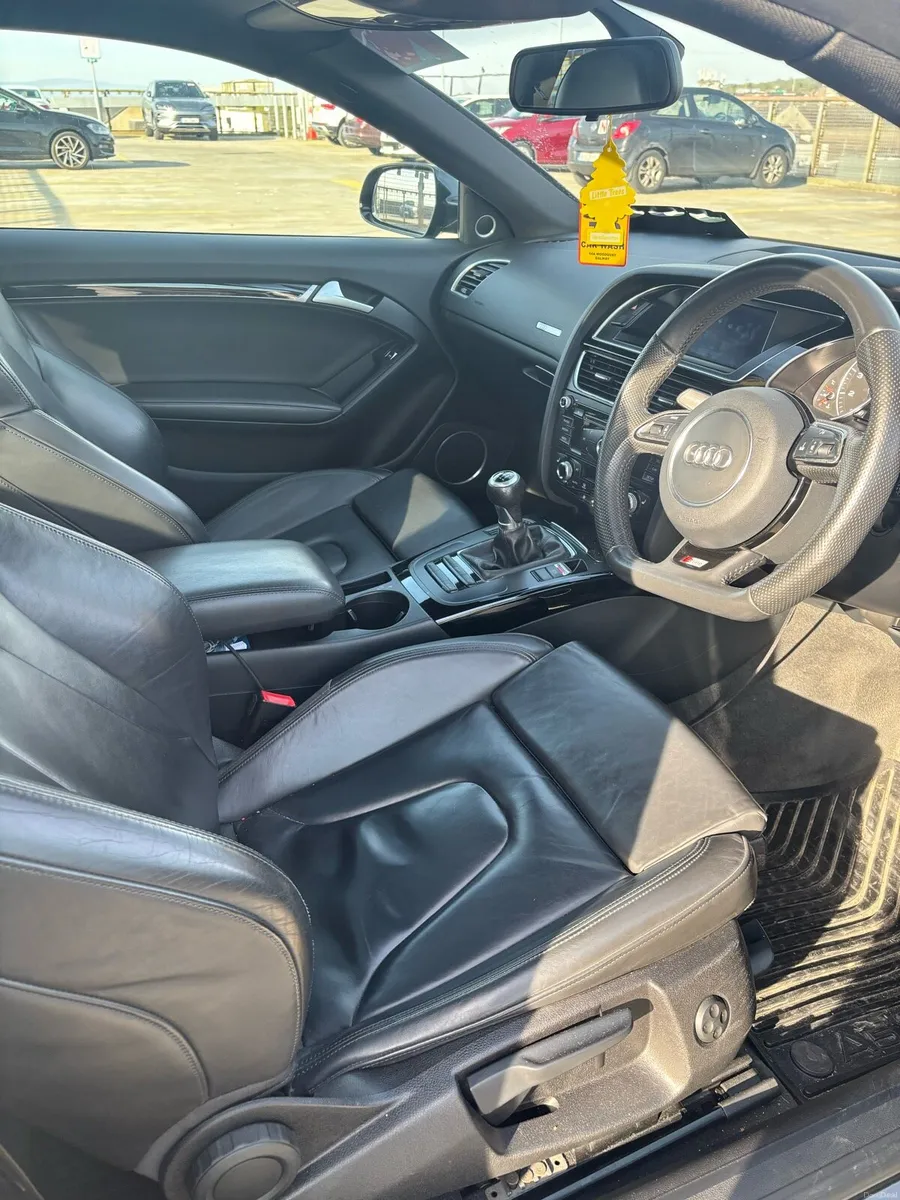 Audi A5 Black Edition 1.8tfsi - Image 4