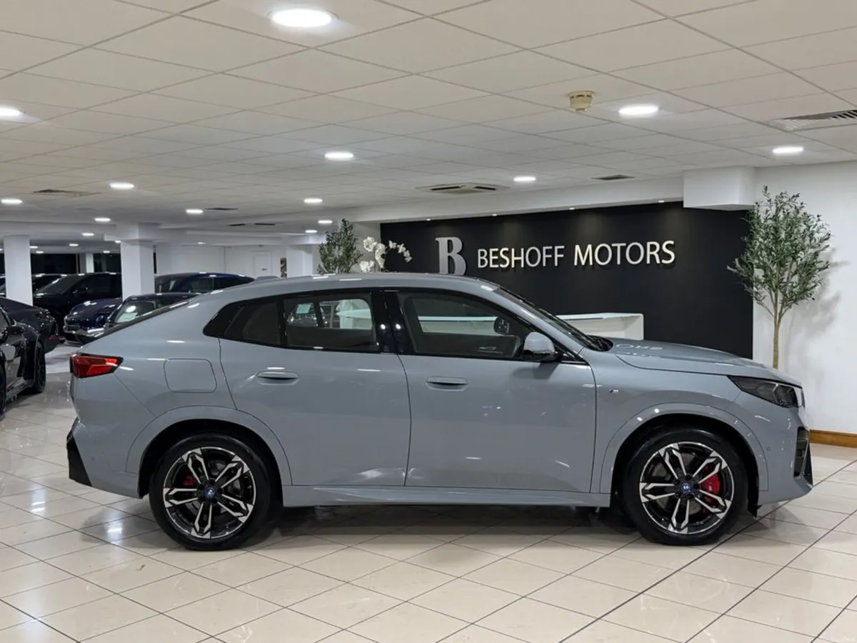 BMW iX2 20 M-SPORT EDRIVE=ONLY 7000 MILES//HUGE SP - Image 2