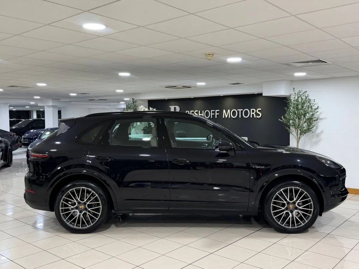 Porsche Cayenne 3.0 V6 E-HYBRID=1 OWNER//BEIGE INT - Image 2